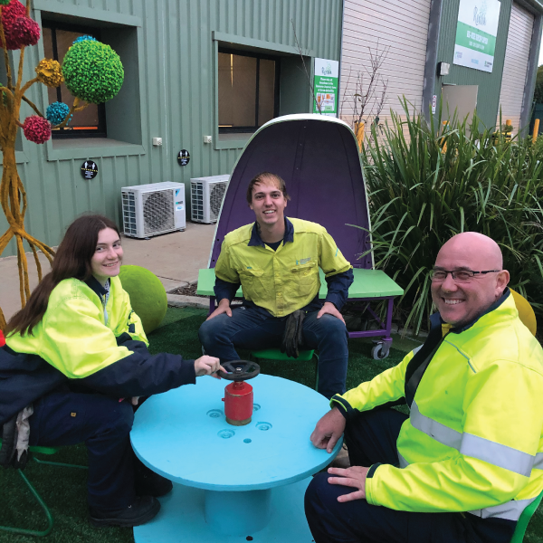 Reviva-Toowoomba-reuse-shop-team